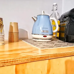 Couette-café Miracolo Al Duomo Smart, Naples