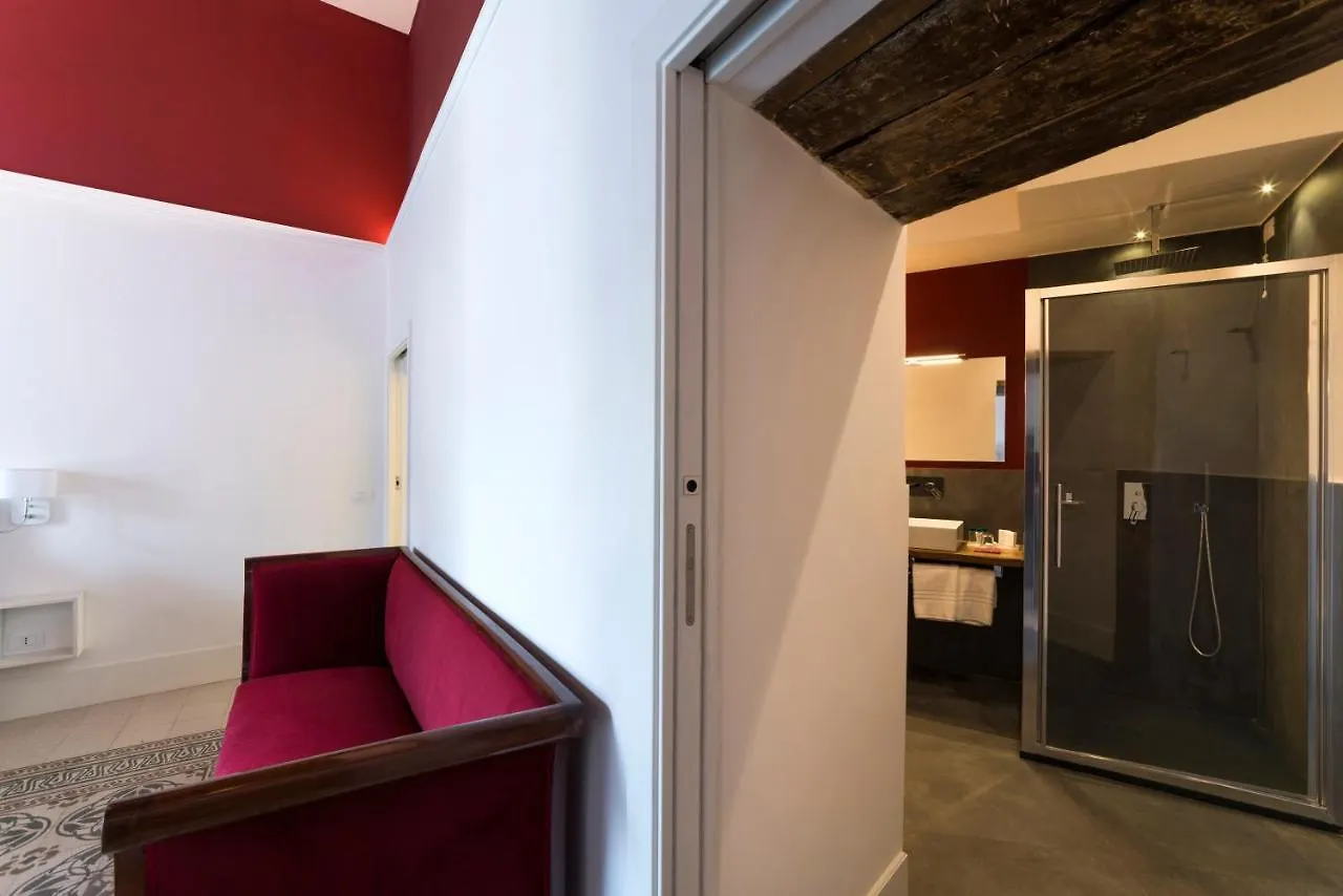 Foro Carolino S&B Bed & Breakfast Napoli İtalya