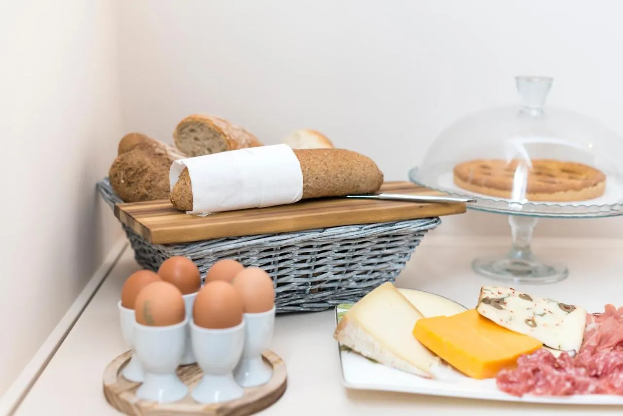 Foro Carolino S&B Bed & Breakfast Napoli
