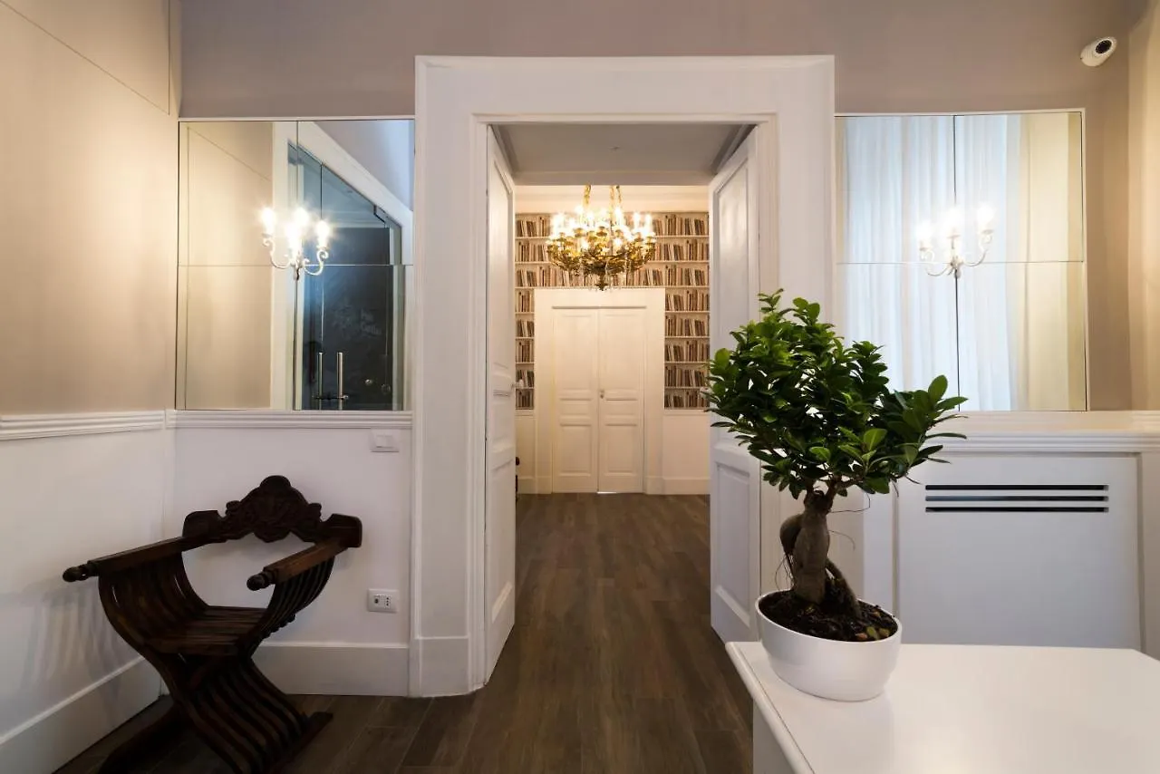 Foro Carolino S&B Bed & Breakfast Napoli İtalya