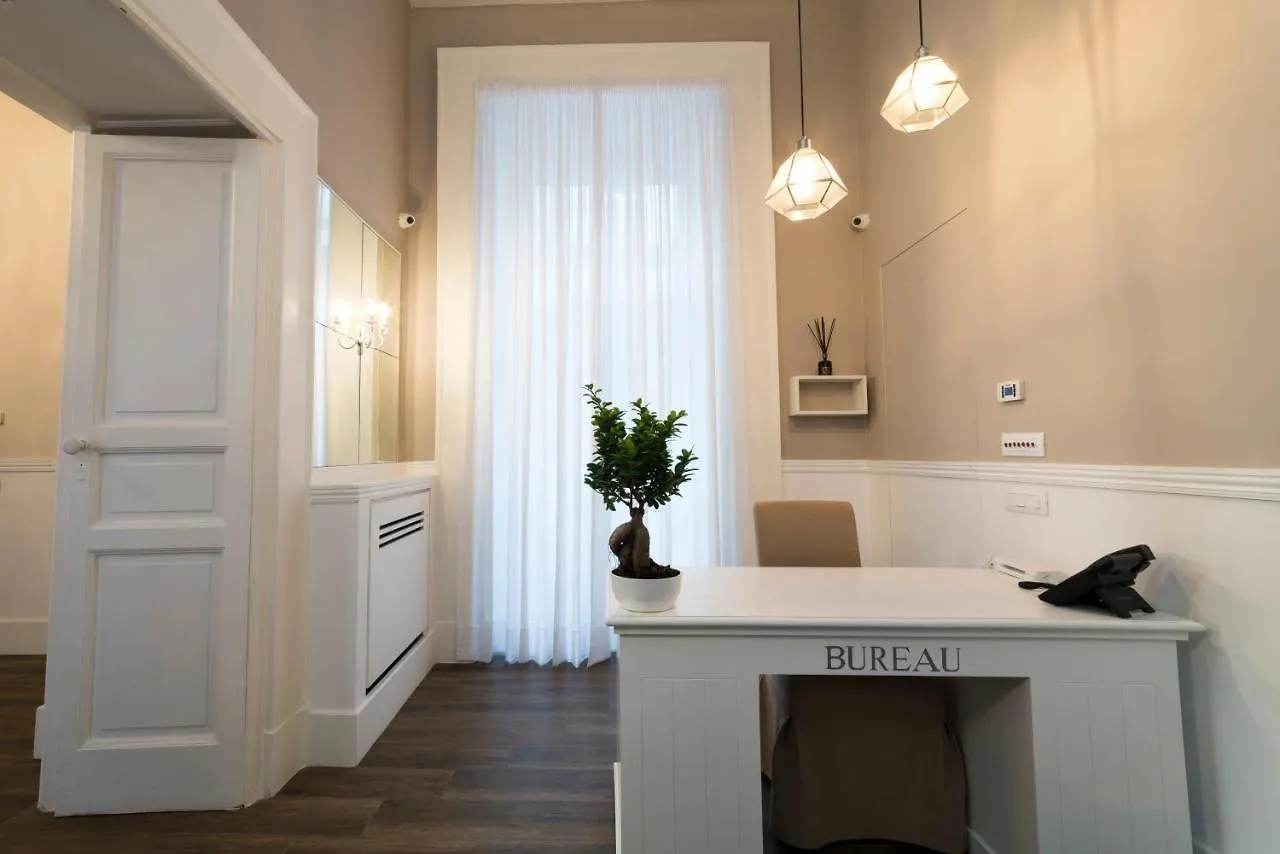 Foro Carolino S&B Bed & Breakfast Napoli