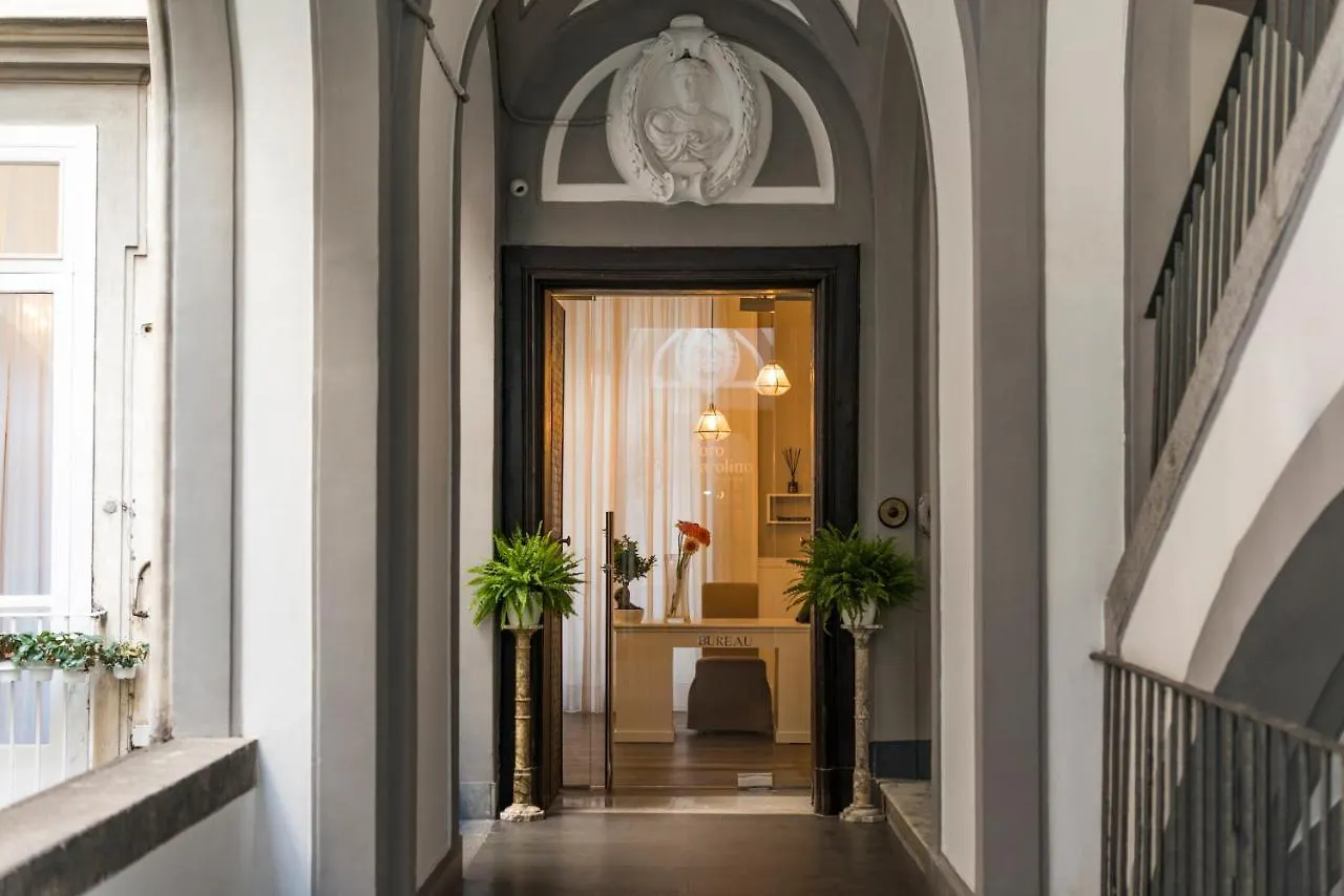 Foro Carolino S&B Bed & Breakfast Napoli İtalya